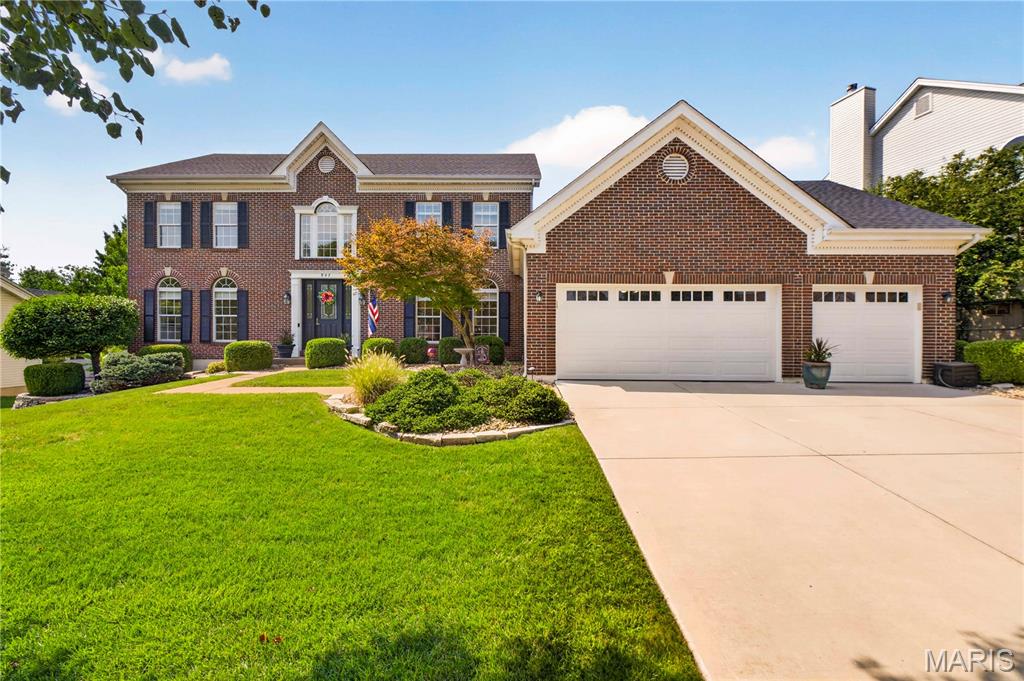 947 Crown Pointe Estates Drive, Wildwood, MO, 63021 - 4 bed, 4 bath home for sale in Wildwood, MO