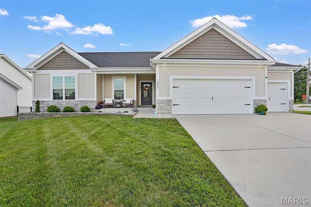 2301 Peyton's Place