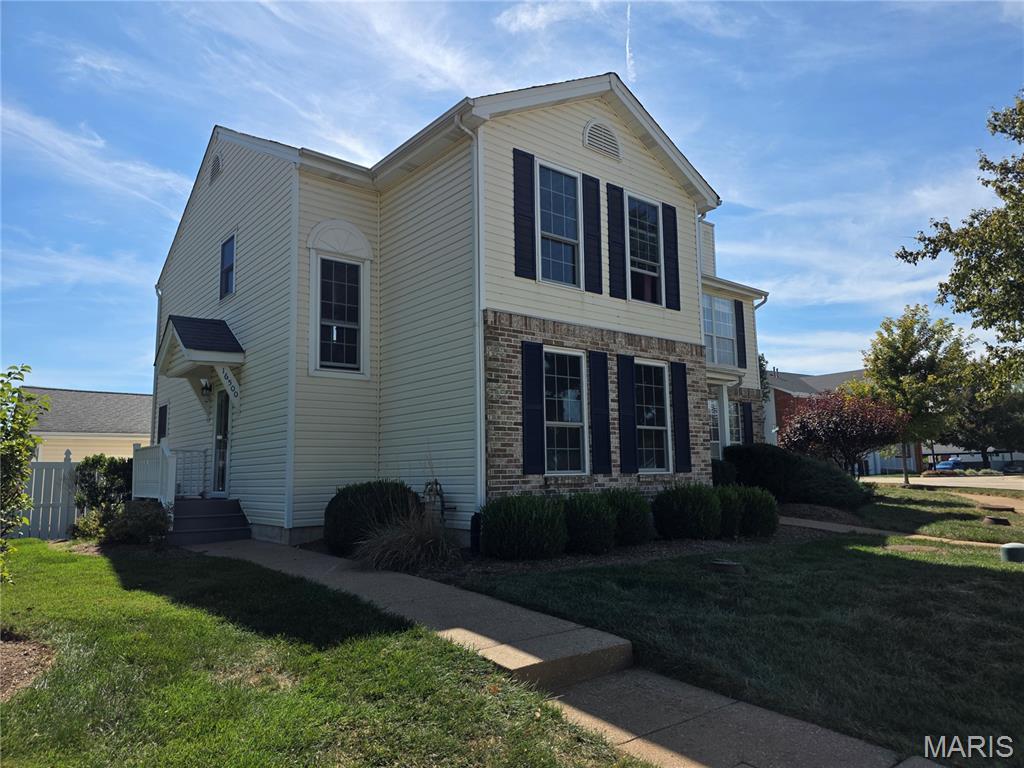 16500 Victoria Crossing Drive, Wilbur Park, MO, 63040