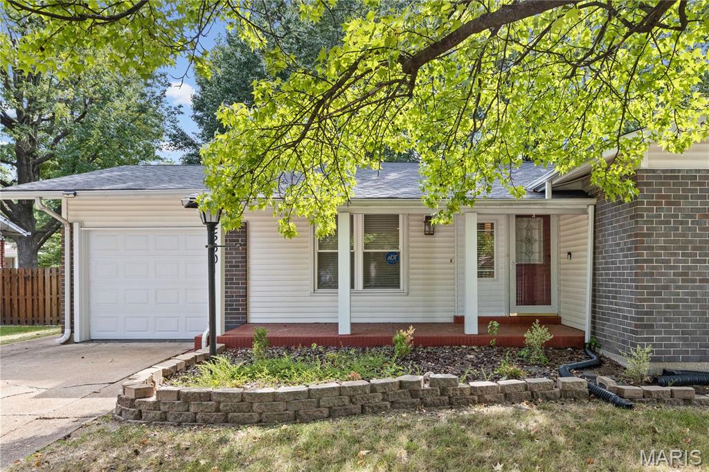 2560 Wedgwood