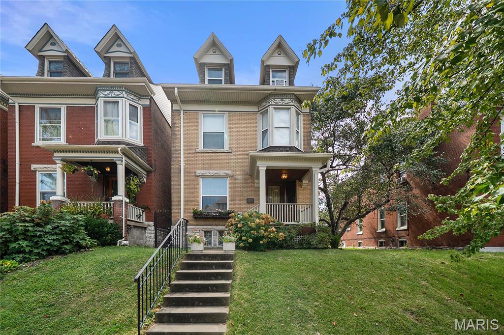 3924 Cleveland