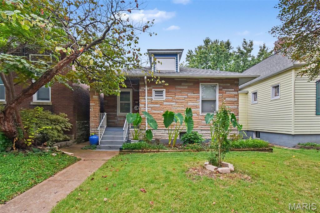5218 Gresham