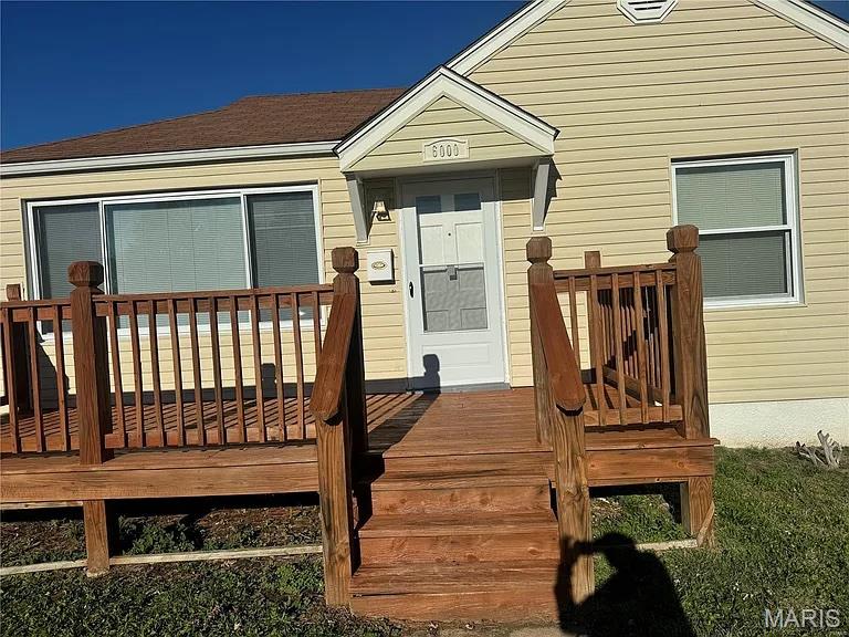 6000 Cascade Drive, Berkeley, MO, 63134