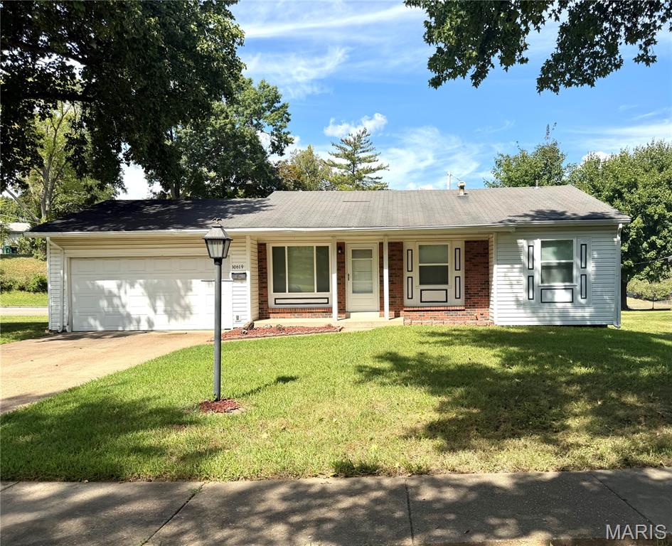 10619 Foxlair Drive, Bellefontaine Neighbors, MO, 63137