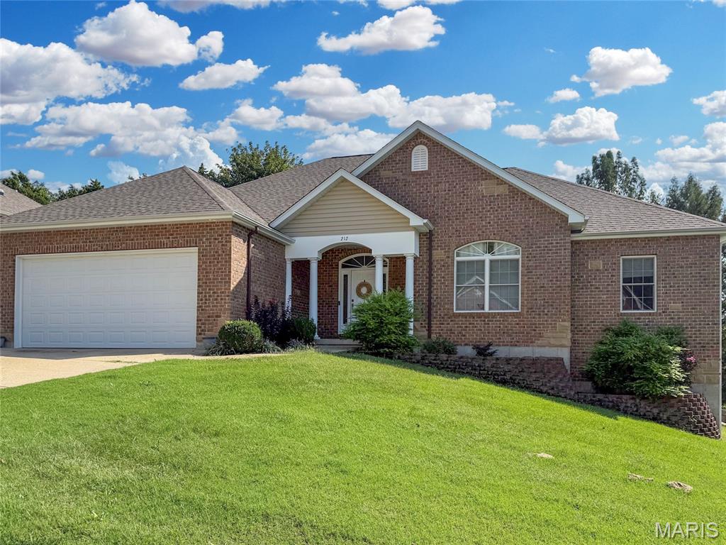 212 Walnut Street, New Haven, MO, 63068 - 3 bed, 3 bath home for sale in New Haven, MO