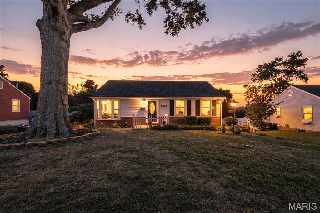 6935 Greenholly Drive, Unincorporated, MO, 63123