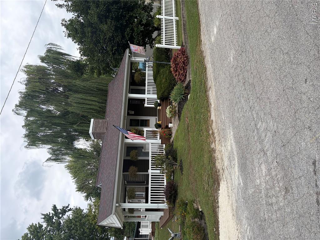 210 S Main Cross Street, Bowling Green, MO, 63334