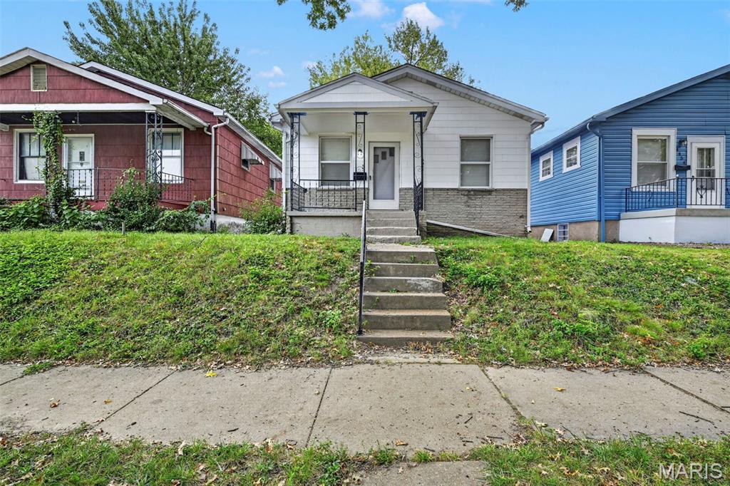 4452 S Spring Avenue, St Louis City, MO, 63116