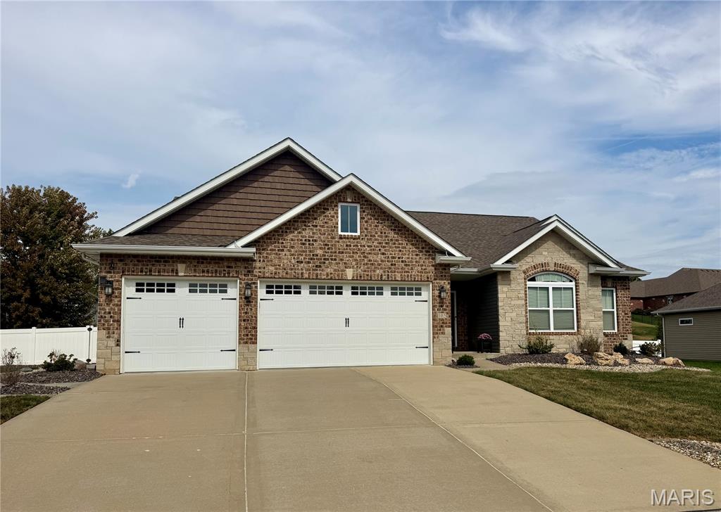 105 Stonebridge Crossing