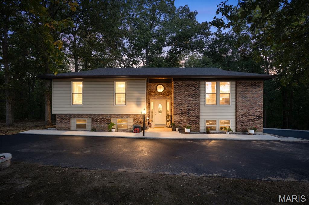 2477 Buck Creek
