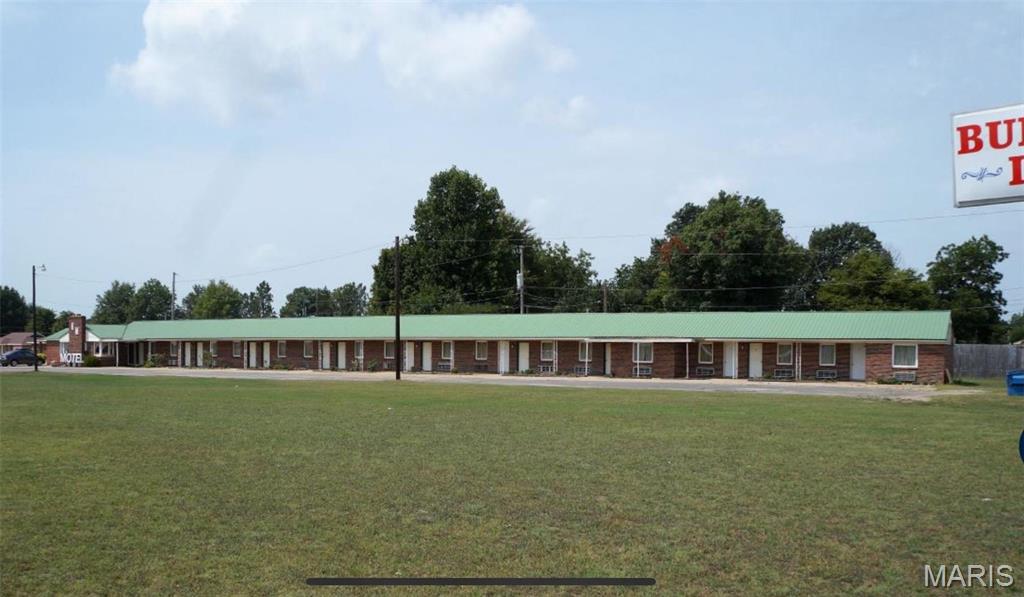 215 S BYPASS, Kennett, MO, 63857