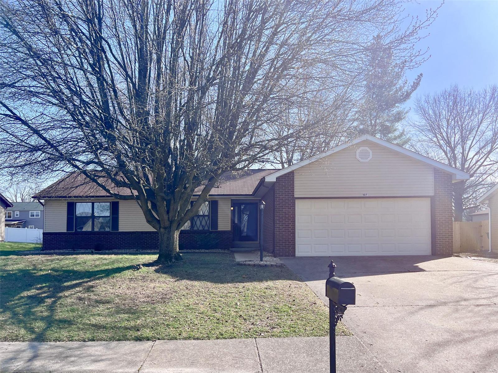 62269 St ClairIL White Pine 23007192 STLMLS